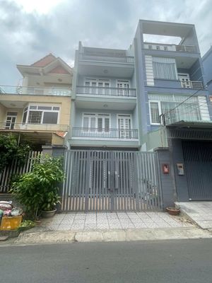 Rent · 4 bd · 90 м² · Thành phố Thủ Đức, ул. Đường 185