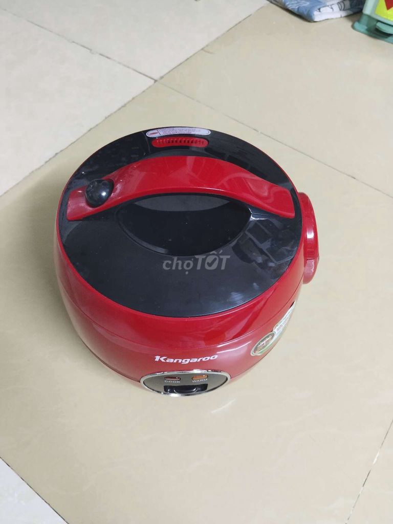 Nồi cơm 1lit2  kangaroo thanh lý