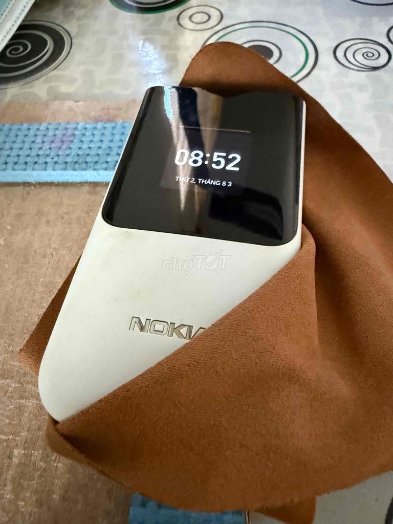Nokia 2720 Trắng Điện thoại phổ thông. Mua bán Điện thoại tại Quận Bình Thạnh Tp Hồ Chí Minh được đăng bởi Tuan DoanQuoc hình 1