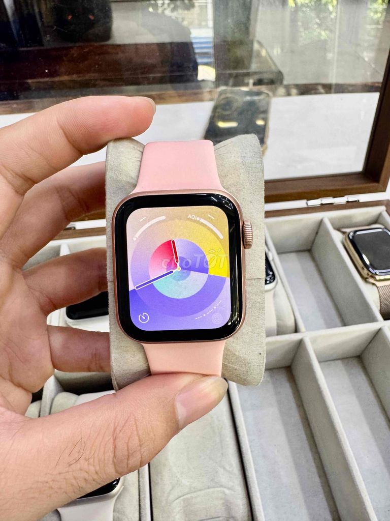 Apple Watch SE 1 40mm Hồng. Mua bán Thiết bị đeo thông minh tại Quận Thanh Khê Đà Nẵng được đăng bởi Apple Watch Chính Hãng SO1 DaNang hình 1