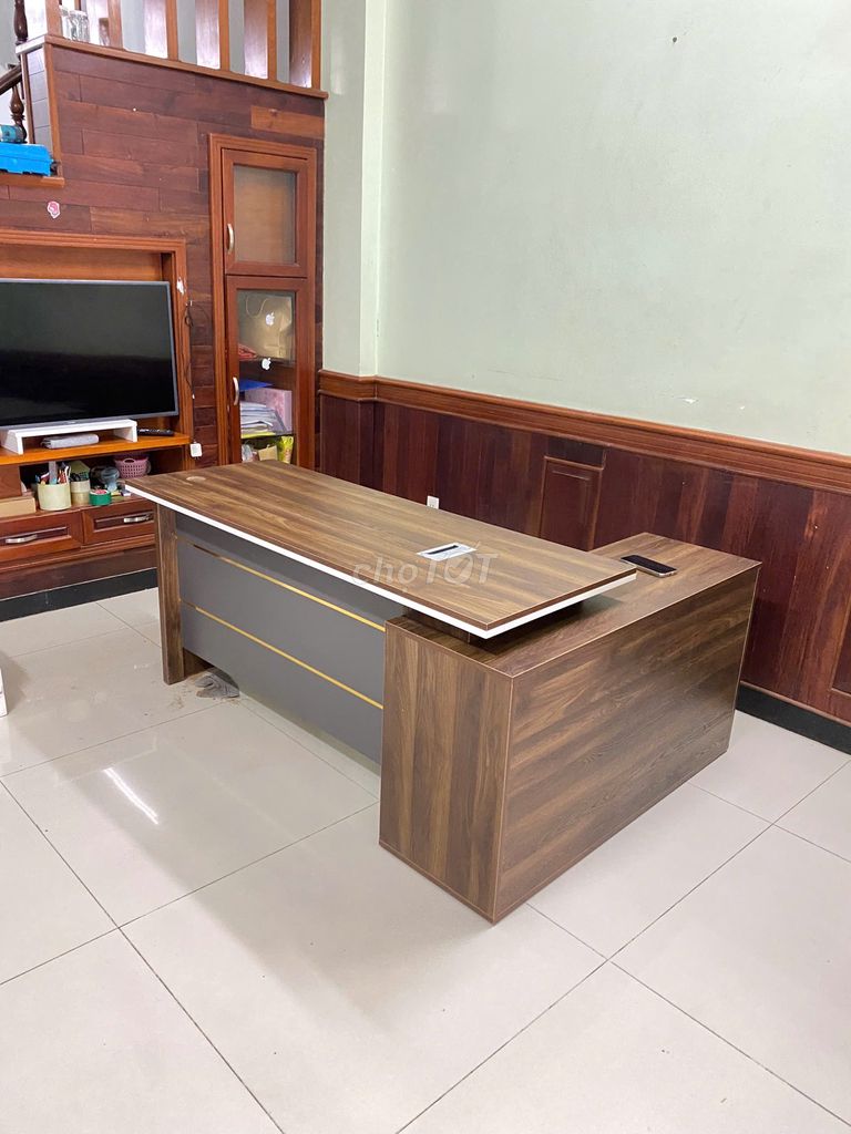 BÀN LÀM VIỆC CÓ HỘC - CHỮ L. Mua bán Bàn ghế tại Thành phố Thủ Đức Tp Hồ Chí Minh được đăng bởi Candy Nhã Uyên hình 1