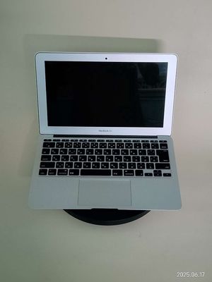 Macbook Air 11inch 2013 i5 ram 4 ssd 120 sạc 4 lần. Mua bán Laptop tại Thành phố Thủ Đức Tp Hồ Chí Minh được đăng bởi TL INK CỨU HỘ MÁY IN
