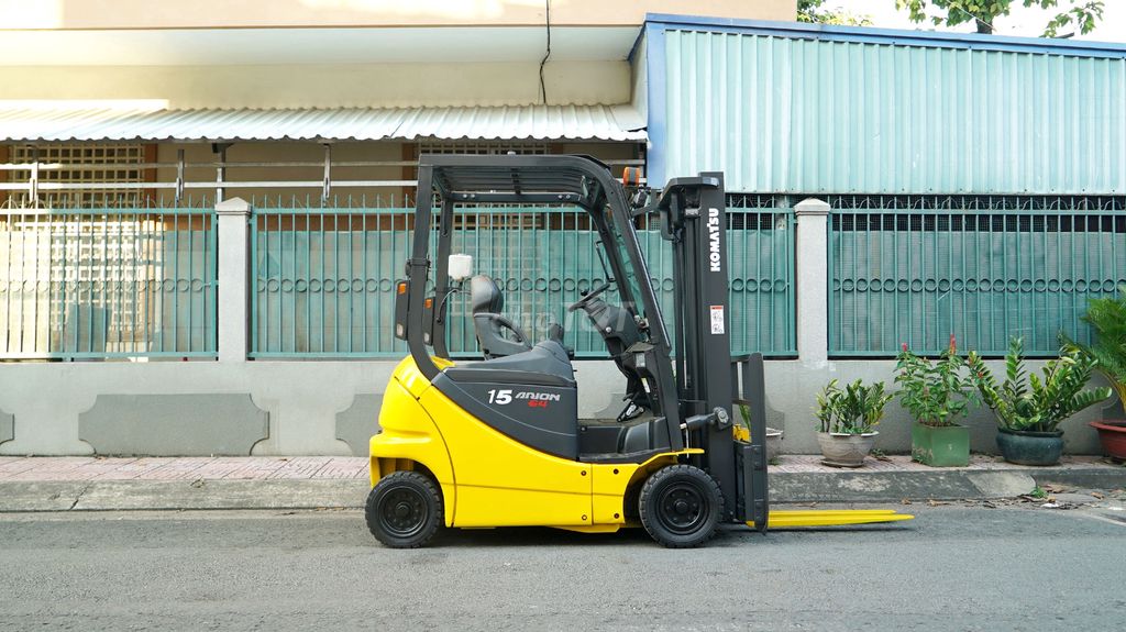 [BÁN NHANH] Xe nâng điện ngồi lái KOMATSU FB15-12