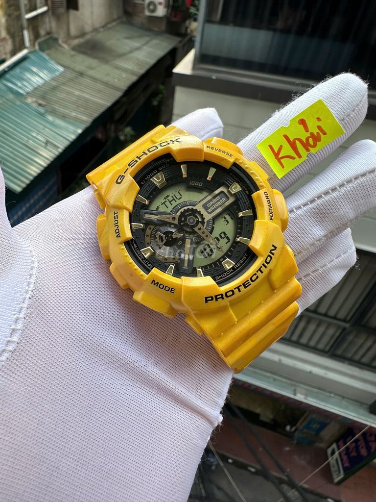 Casio G-shock GA-110CM-9A, Likenew 99%