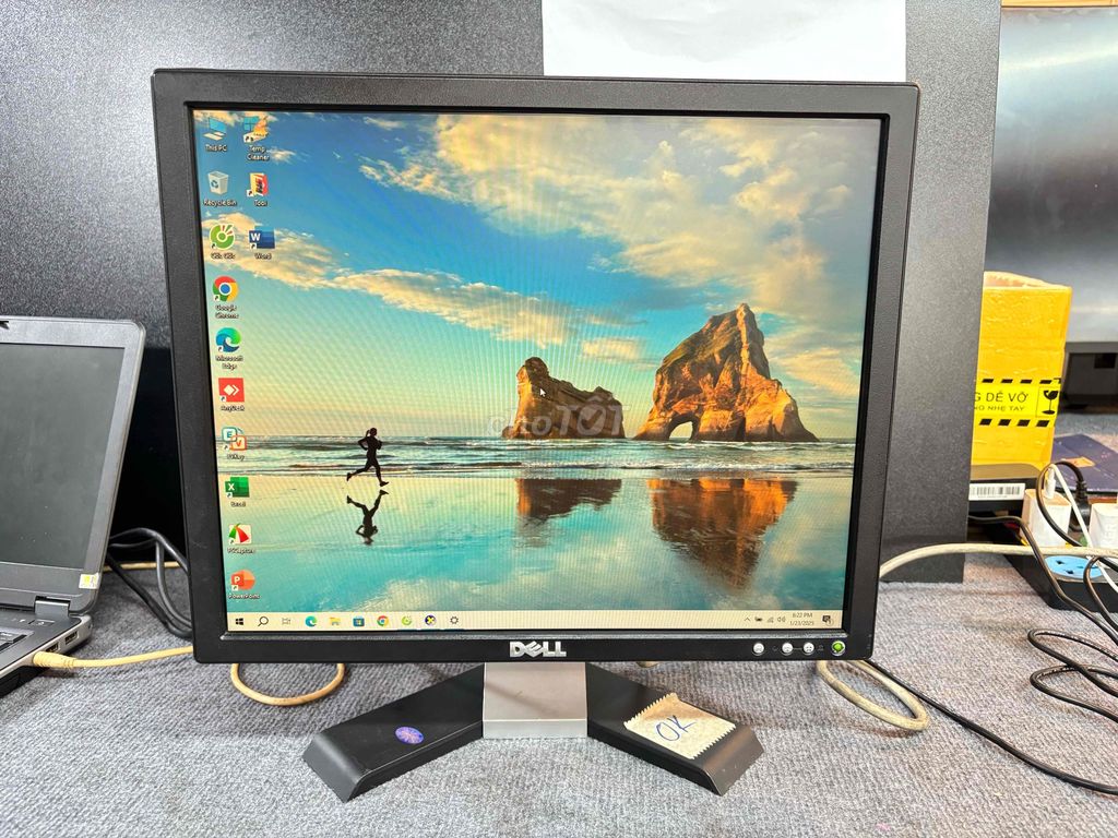 🖥️Màn hình Dell 17” form vuông nhỏ gọn