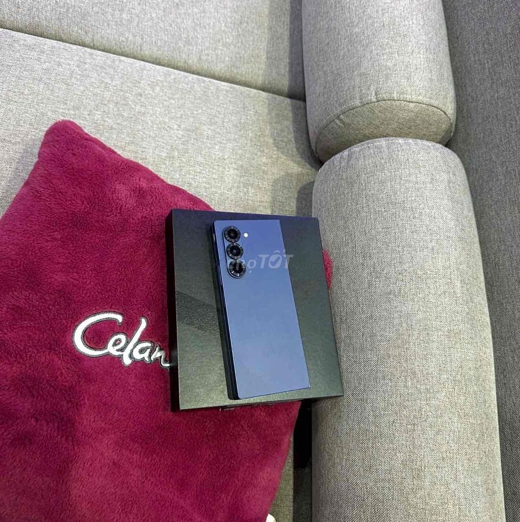 Samsung Galaxy zFold 6 xanh ram 12gb/512gb cty. Mua bán Điện thoại tại Quận 3 Tp Hồ Chí Minh được đăng bởi Nam Á Mobile hình 1