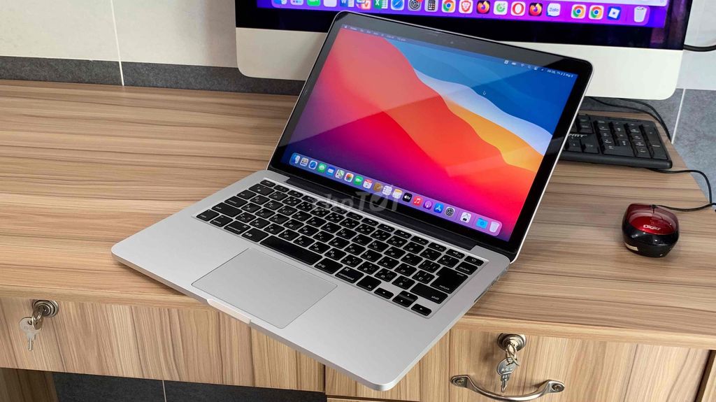 Apple Macbook Pro Retina 2015 13 inch. Mua bán Laptop tại Huyện Châu Đức Bà Rịa - Vũng Tàu được đăng bởi Út Thanh hình 1