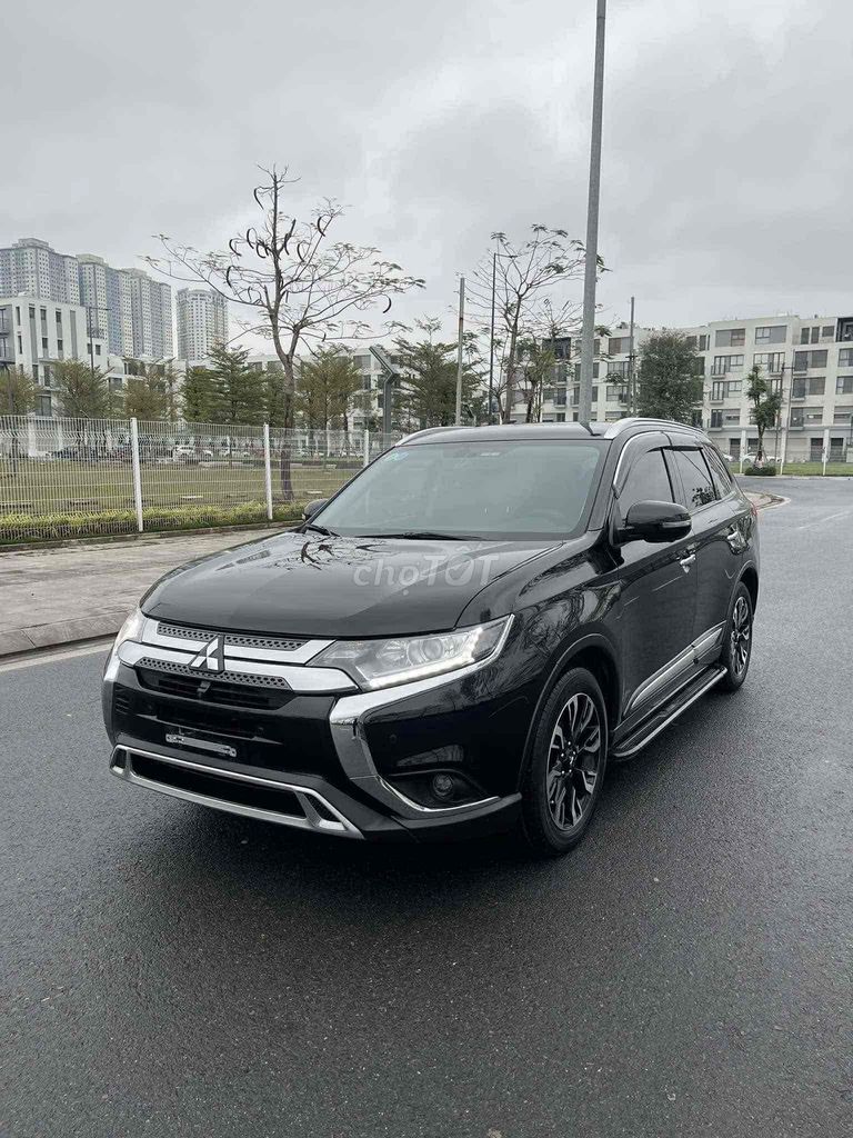 Mitsubishi Outlander 2021 2.0 CVT - 65000 km. Mua bán Ô tô tại Quận Hoàng Mai Hà Nội được đăng bởi Vu Hung autu hình 1