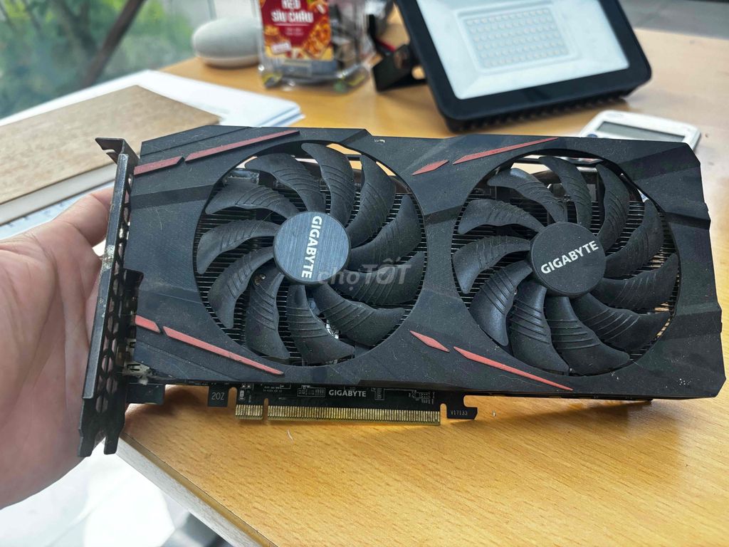 Card đồ họa Gigabyte Đen. Mua bán Linh kiện (RAM, Card...) tại Thành phố Thủ Đức Tp Hồ Chí Minh được đăng bởi Lại Quang Tuyến hình 1