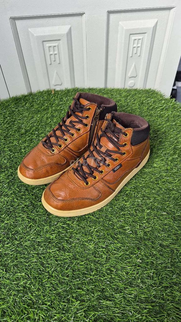 Giày cao cổ Vans Nâu size 41-41.5. Mua bán Giày dép tại Huyện Nhơn Trạch Đồng Nai được đăng bởi Túi Si Ngọc Khánh  hình 1