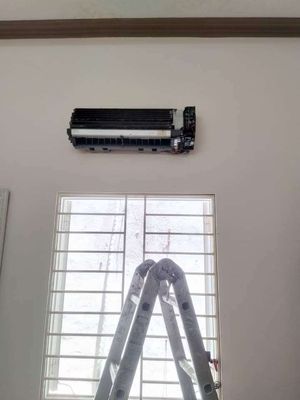 Dịch vụ vệ sinh máy lạnh,sữa chữa,lắp đặt kv HCM. Dịch vụ tại Quận 10 Tp Hồ Chí Minh được đăng bởi HOÀNG KHA