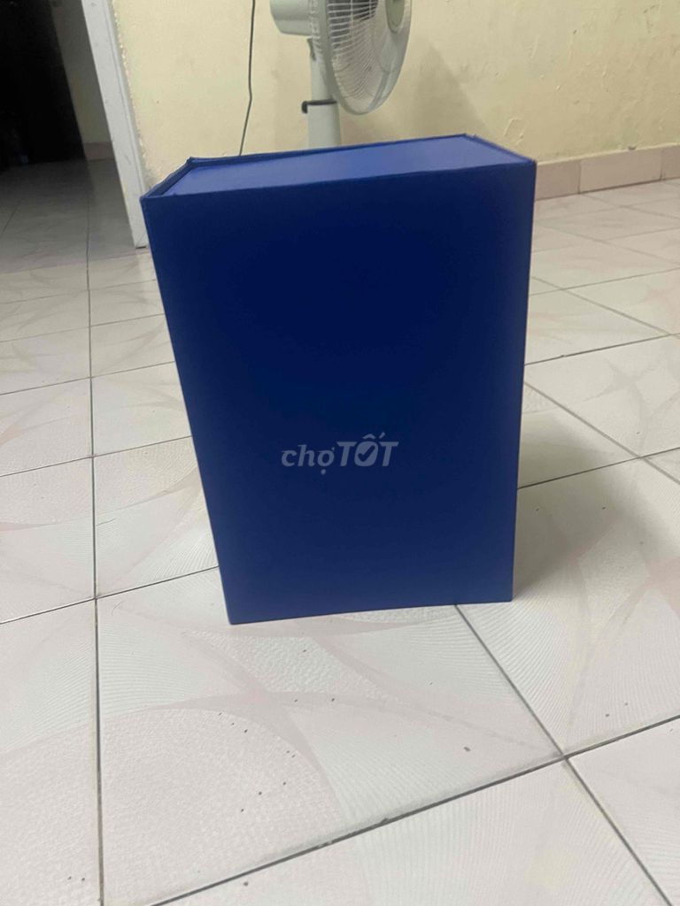 cặp hộp mua dùng còn dư nên bán.
