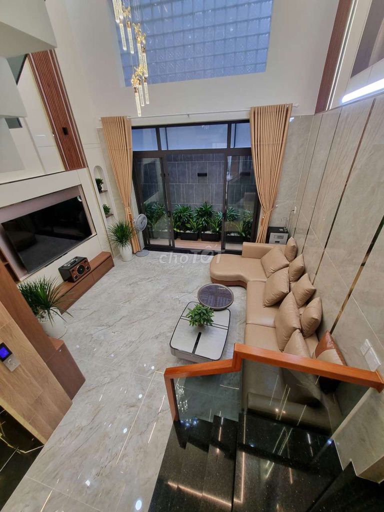 Bán Nhà full Nội Thất Tân Hòa Đông: 5mx16m 1 lửng 3 lầu, có thang máy