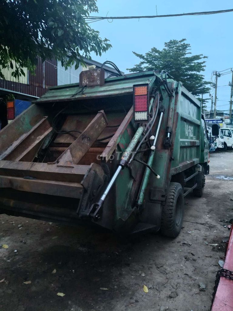 Xe ép rác 3t5,2007 nhập nguyên chiếc hàn quốc