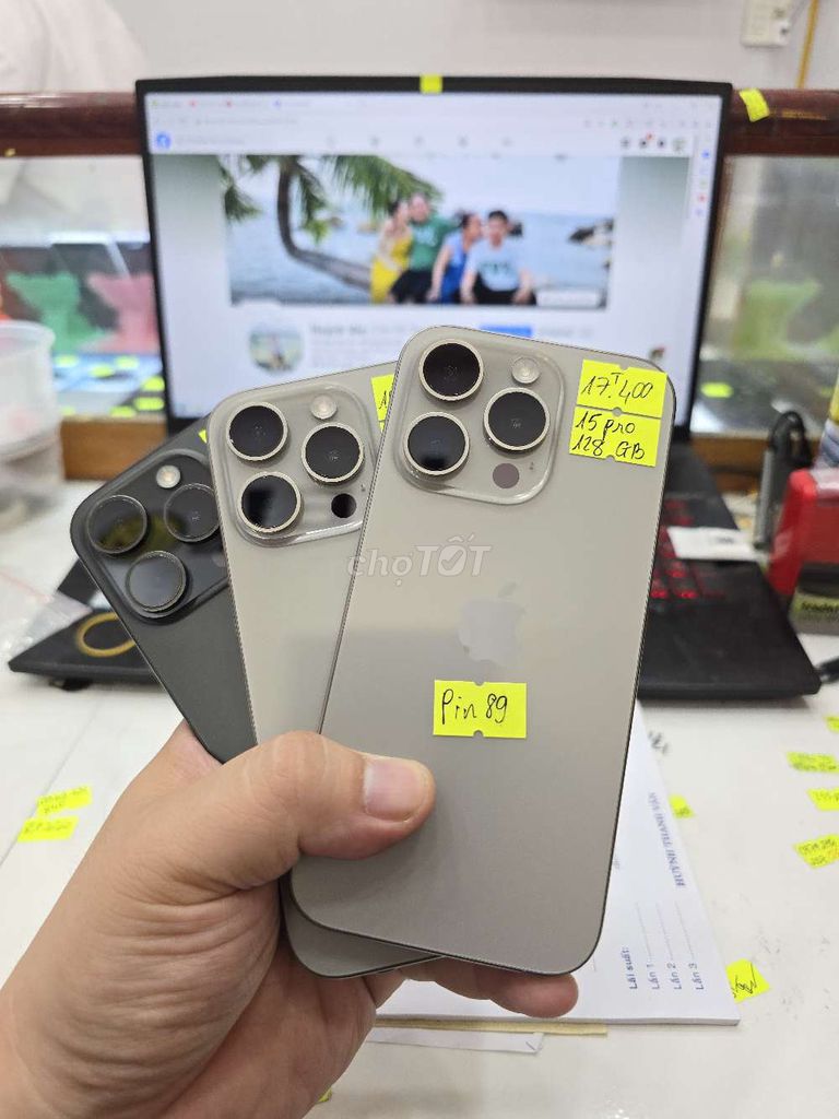 Apple iphone 15 Pro - 128GB - 256GB. Mua bán Điện thoại tại Thành phố Long Xuyên An Giang được đăng bởi Facebook Cầm Đồ Thúy Vân hình 1