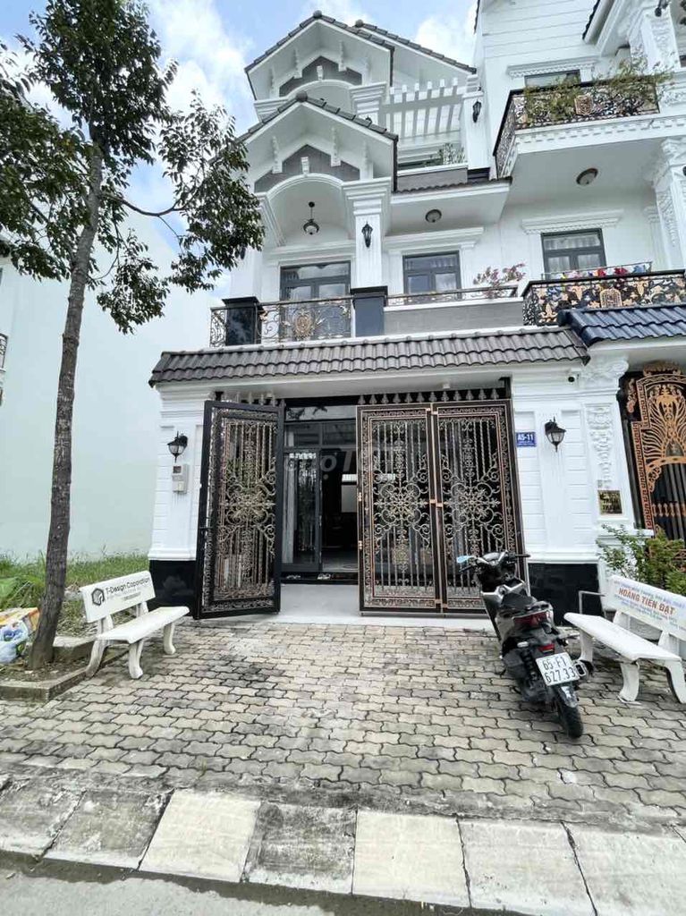 CHO THUÊ NHÀ TRỆT 2 LẦU FULL NỘI THẤT KDC NAM LONG