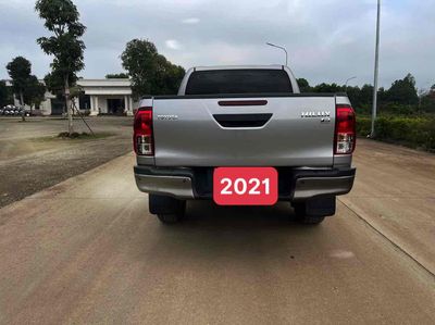 Bán xe Toyota Hilux 2021