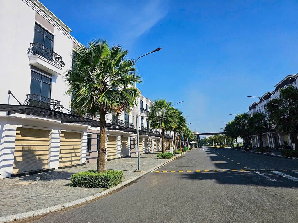Cần Bán Nhà Mới _ Giá Tốt, TL Chủ _ Khu Đô Thị An Ninh _ Giáp TP. HCM. Mua bán nhà ở tại Huyện Đức Hòa Long An được đăng bởi Nhựt Tiên Nguyễn hình 4