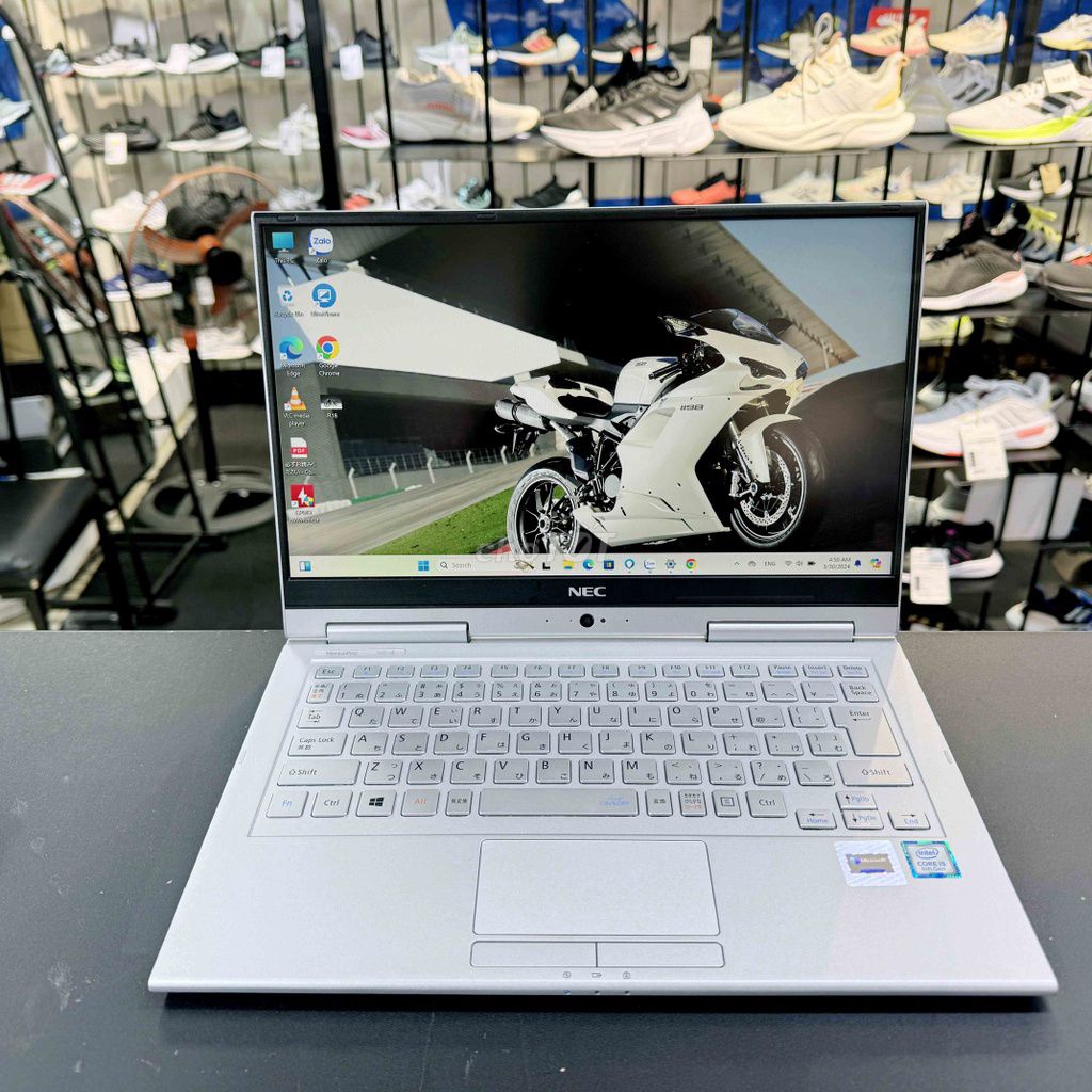 Laptop Cảm ứng mỏng zin đẹp nhẹ i5 gen8th ram8/256. Mua bán Laptop tại Quận 1 Tp Hồ Chí Minh được đăng bởi MÁY ZIN CHUẨN GIAO TẬN NHÀ hình 1