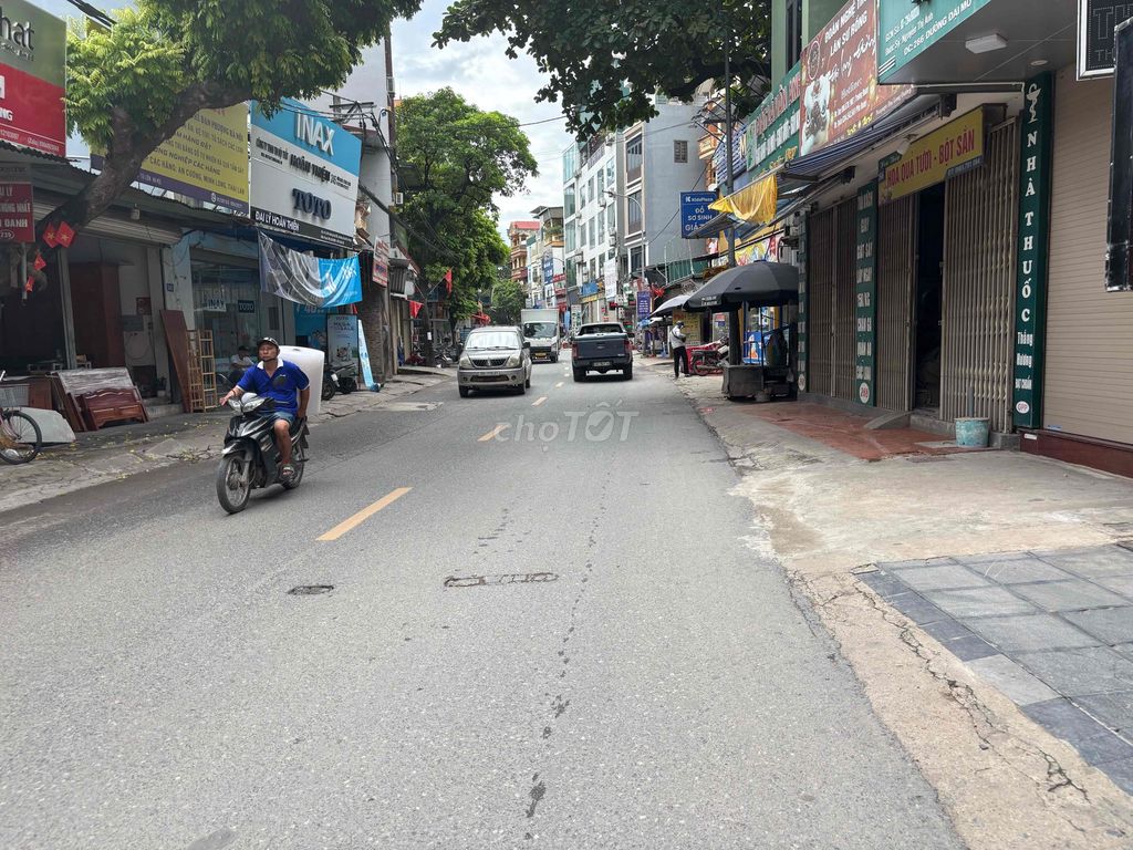 HÀNG HIẾM 1 CĂN *** OTO QUA NHÀ