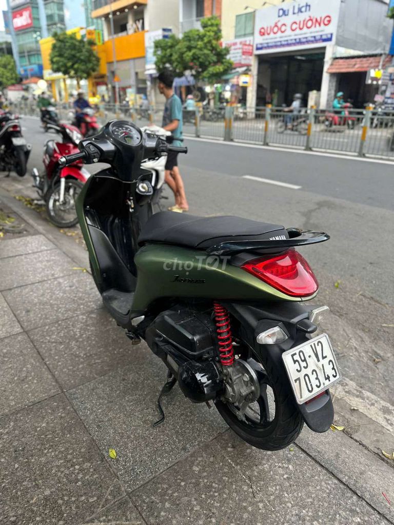 Janus khóa smartkey 2018 mới 90% Bstp chính chủ. Mua bán Xe máy tại Quận Tân Phú Tp Hồ Chí Minh được đăng bởi Tuanduy hình 4