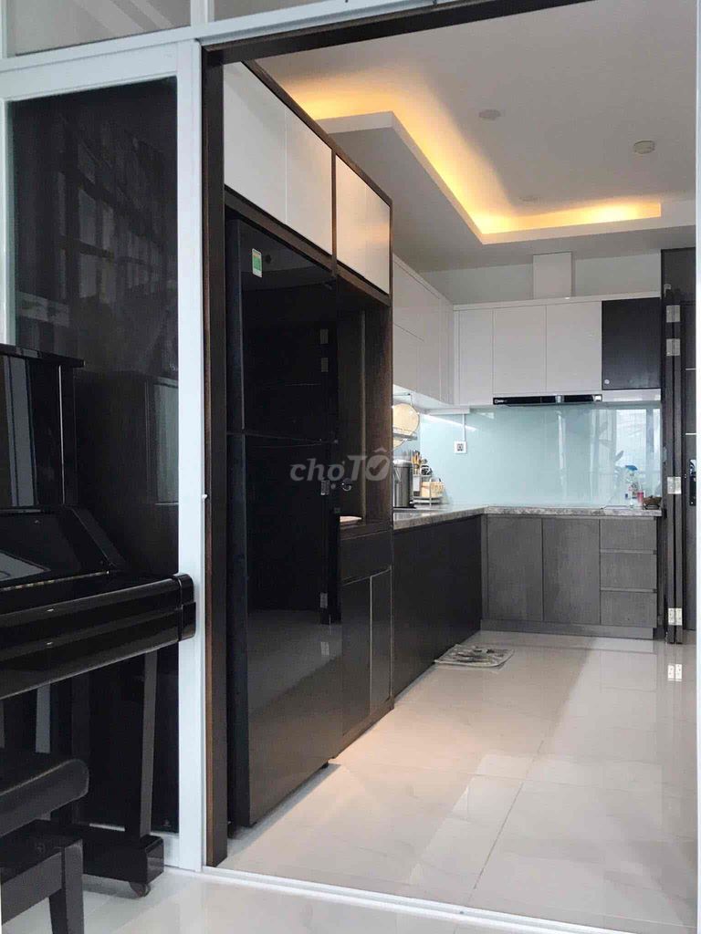 (hiếm) bán Resgreen chi 4 tỉ750 82m2 3PN 2WC full nt giá rẻ hơn thị tr