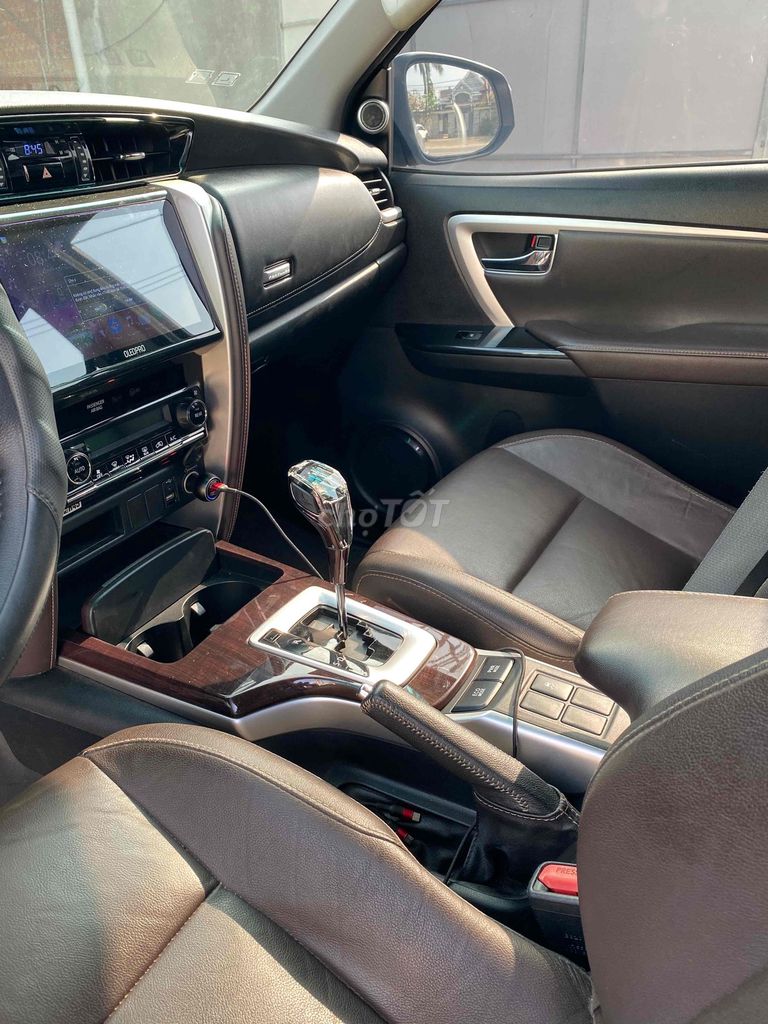 Toyota Fortuner 2019 Xăng Bạc. Mua bán Ô tô tại Huyện Xuân Lộc Đồng Nai được đăng bởi HIẾU hình 6