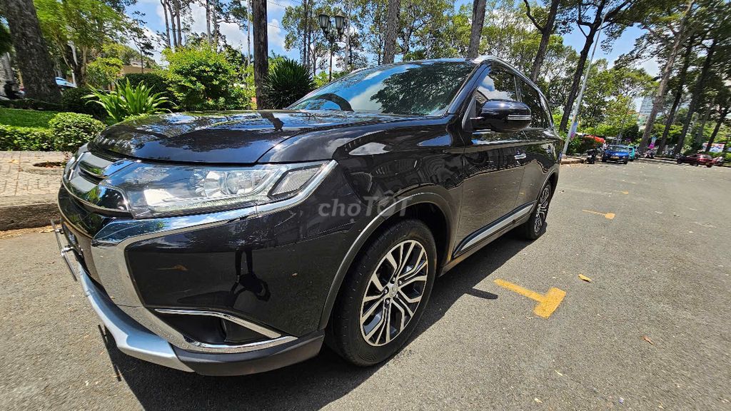Mitsubishi Outlander 2019 2.0 CVT - 68000 km. Mua bán Ô tô tại Quận 10 Tp Hồ Chí Minh được đăng bởi Anh Thanh hình 2