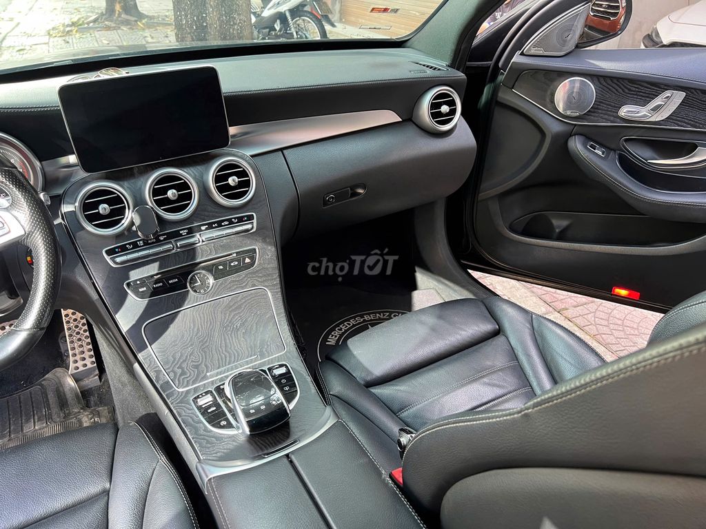 Mercedes Benz C Class 2016 C300 AMG - 80000 km. Mua bán Ô tô tại Quận Long Biên Hà Nội được đăng bởi AUTO TÂN HƯNG THỊNH hình 15