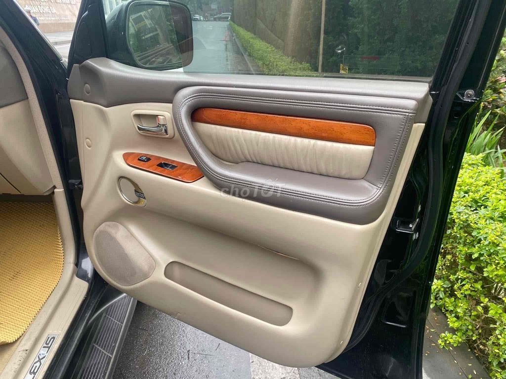 Lexus LX 470 2007- 135000 km nhập mới từ Mỹ. Mua bán Ô tô tại Quận Thanh Xuân Hà Nội được đăng bởi Anh Trung hình 4