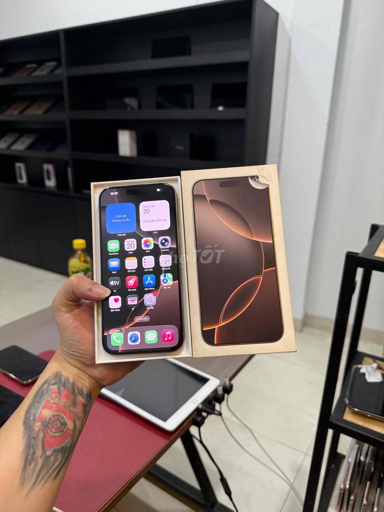 Apple iPhone 16 Pro Max QTE 512GB Titan Zin Nguyên. Mua bán Điện thoại tại Quận Đống Đa Hà Nội được đăng bởi Hà Nội Mobile Bao Duyệt Nợ Xấu hình 1