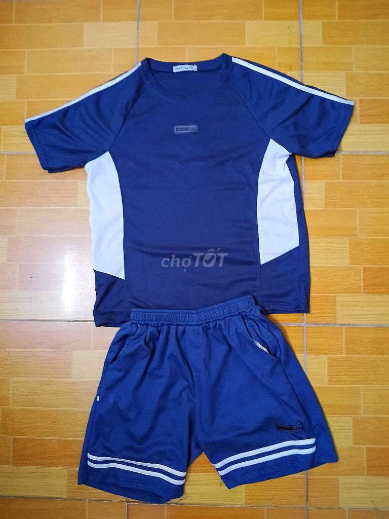 Bộ đồ thể thao nam vải thoáng khí. Mua bán Đồ thể thao, Dã ngoại tại Quận Hai Bà Trưng Hà Nội được đăng bởi Vảo nick xem thêm  hình 1