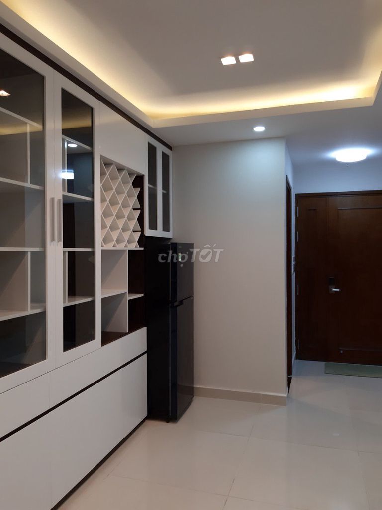 Cho thuê nhanh căn hộ 2pn Full nội thất đẹp và rẻ nhất Sky CENTER