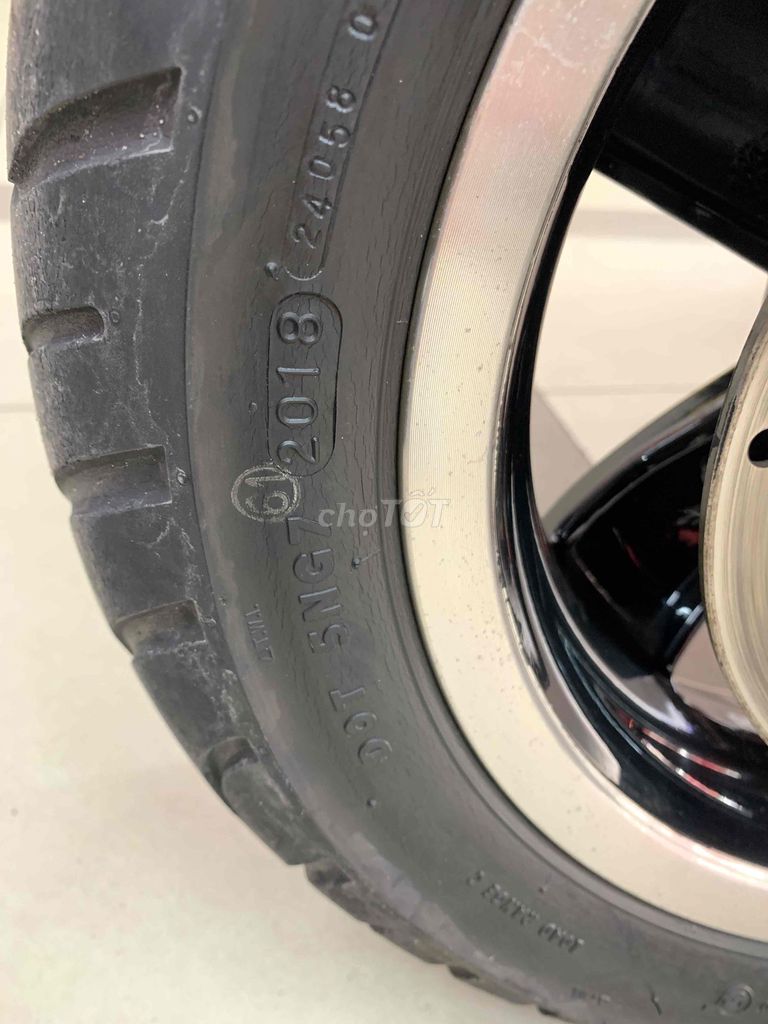 Пьяджо GTS Super 125 i-Get 2019, красный АБС