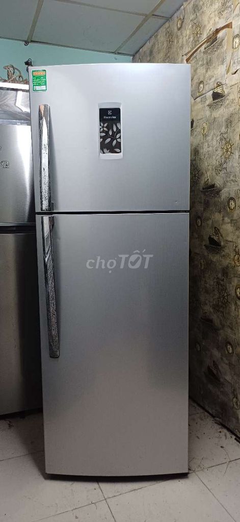 Tủ lạnh Electrolux 319 lít Bạc đã sử dụng. Mua bán Tủ lạnh tại Quận 6 Tp Hồ Chí Minh được đăng bởi Anh Quý hình 1
