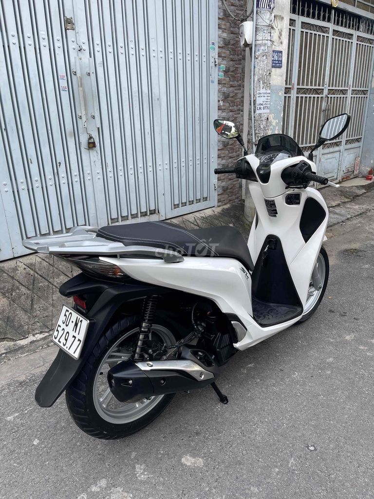 SH 150 ABS 2018 bstp 9chủ xe zin cực đẹp máy ngon. Mua bán Xe máy tại Quận Bình Tân Tp Hồ Chí Minh được đăng bởi HUY hình 6