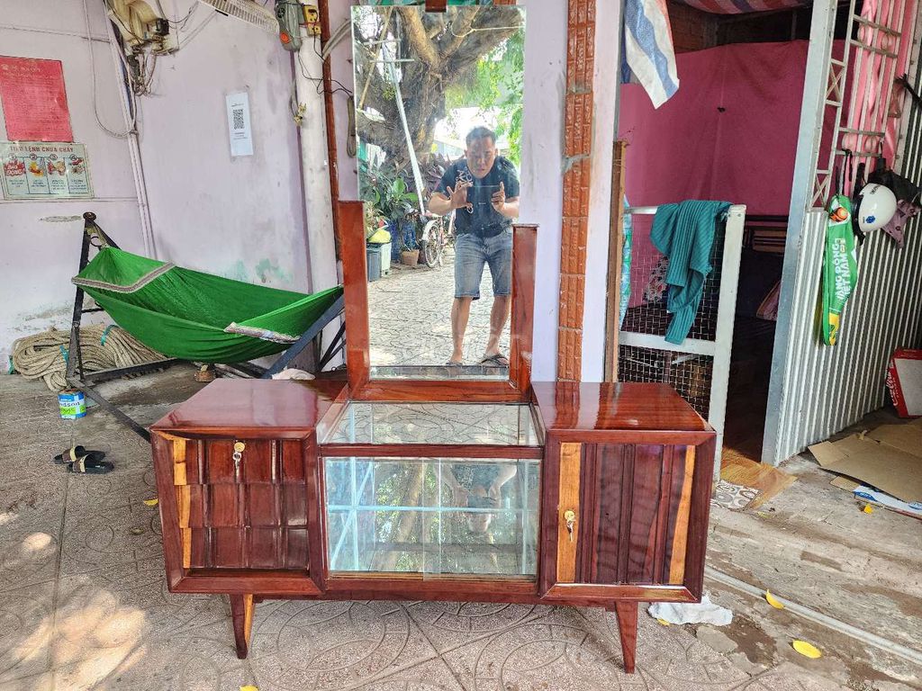 Bàn trang điểm Gỗ cẩm Nâu. Mua bán Tủ, kệ gia đình tại Quận Bình Thuỷ Cần Thơ được đăng bởi Cường Đồ Gổ Cũ Xưa hình 1