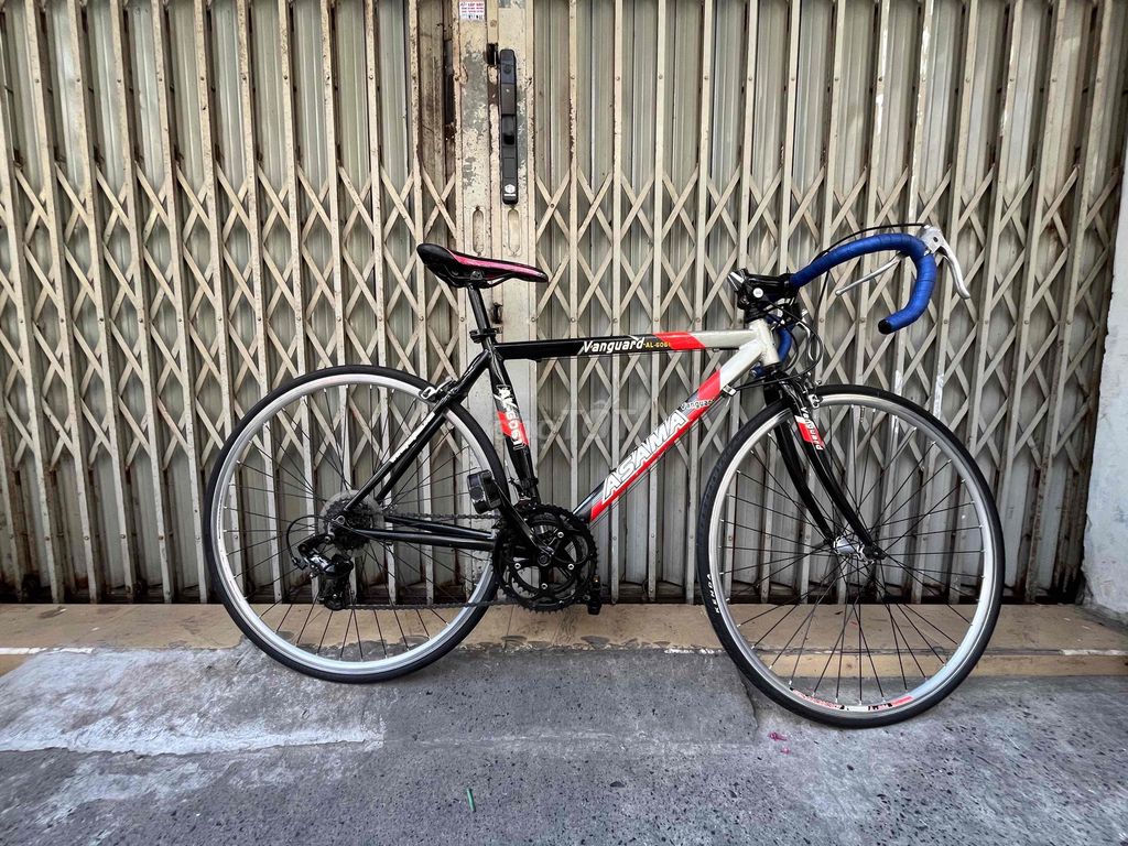 xe đạp đua 700”. Mua bán Xe đạp tại Quận 4 Tp Hồ Chí Minh được đăng bởi Hoang oanh hình 1