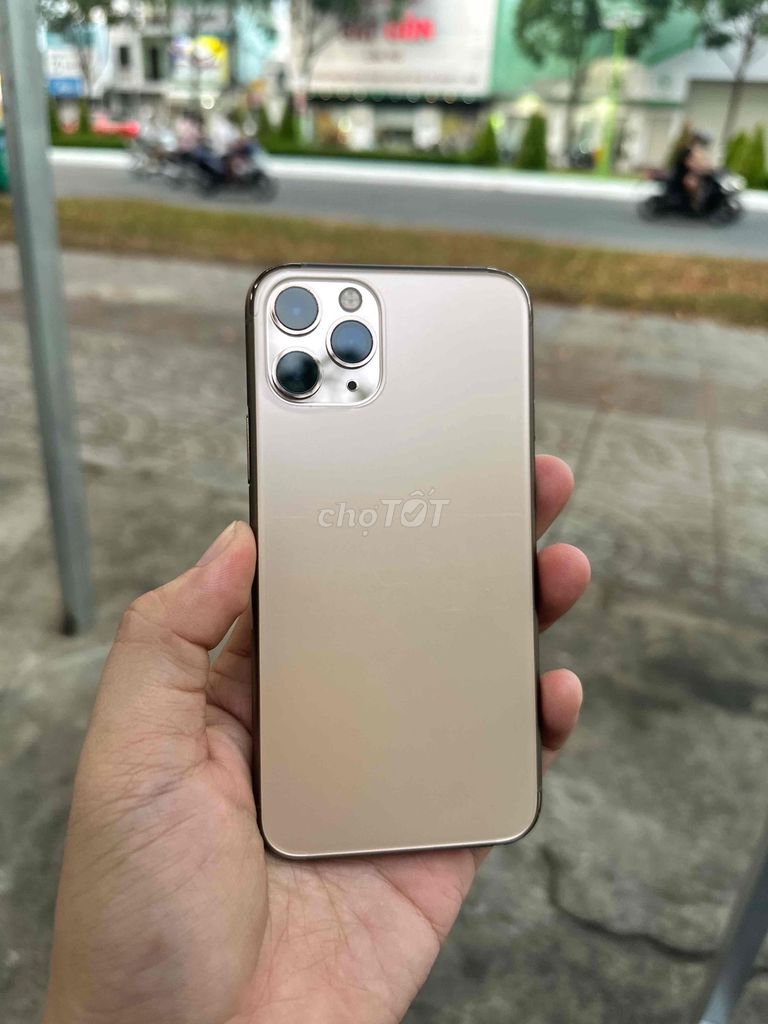 Apple iPhone 11 Pro 64GB gold quốc tế. Mua bán Điện thoại tại Quận Ninh Kiều Cần Thơ được đăng bởi Thu Mua laptop zin đẹp giá cao hình 1