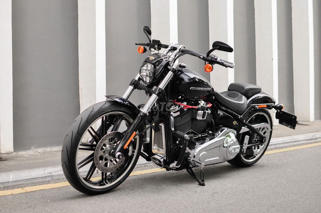 Thanh Motor cần bán Harley Davidson Breakout 2020. Mua bán Xe máy tại Quận Hoàng Mai Hà Nội được đăng bởi Lê Chí Thanh hình 7
