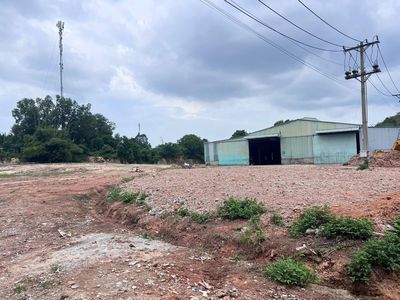Cho thuê xưởng Mỹ Phước 2.400m² + 5.000m² sân bãi