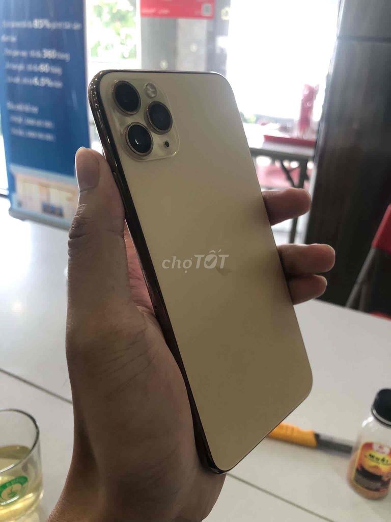 Apple iPhone 11 Pro Max 64GB Vàng. Mua bán Điện thoại tại Quận Tân Phú Tp Hồ Chí Minh được đăng bởi Tony Chung hình 1