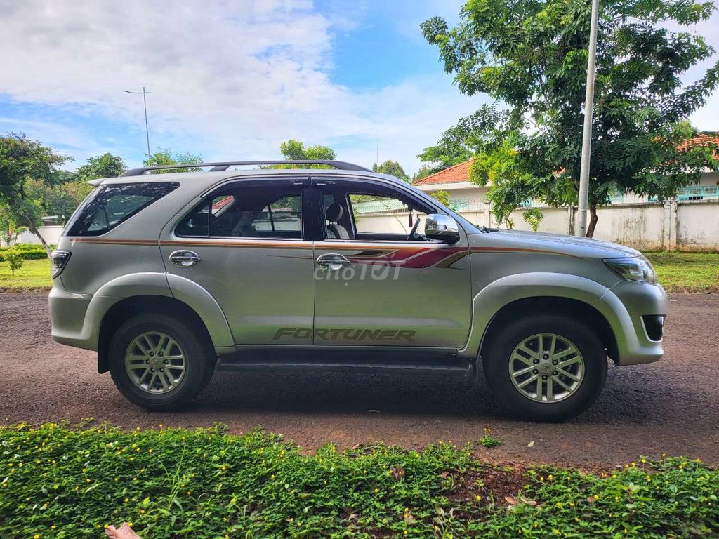 Toyota Fortuner 2014 2.7V 4x2 - 80 km