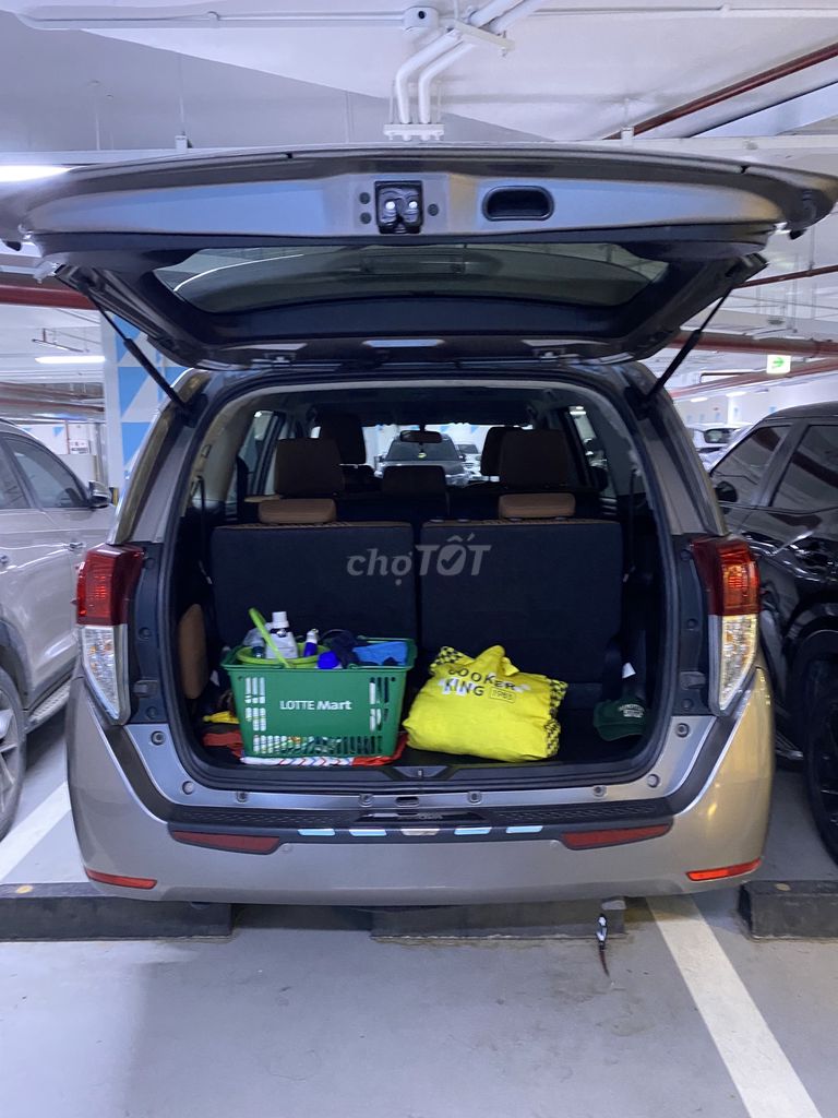 Toyota Innova 2020 Số sàn 100000 km Xám. Mua bán Ô tô tại Quận Ba Đình Hà Nội được đăng bởi Toan Xuan hình 6