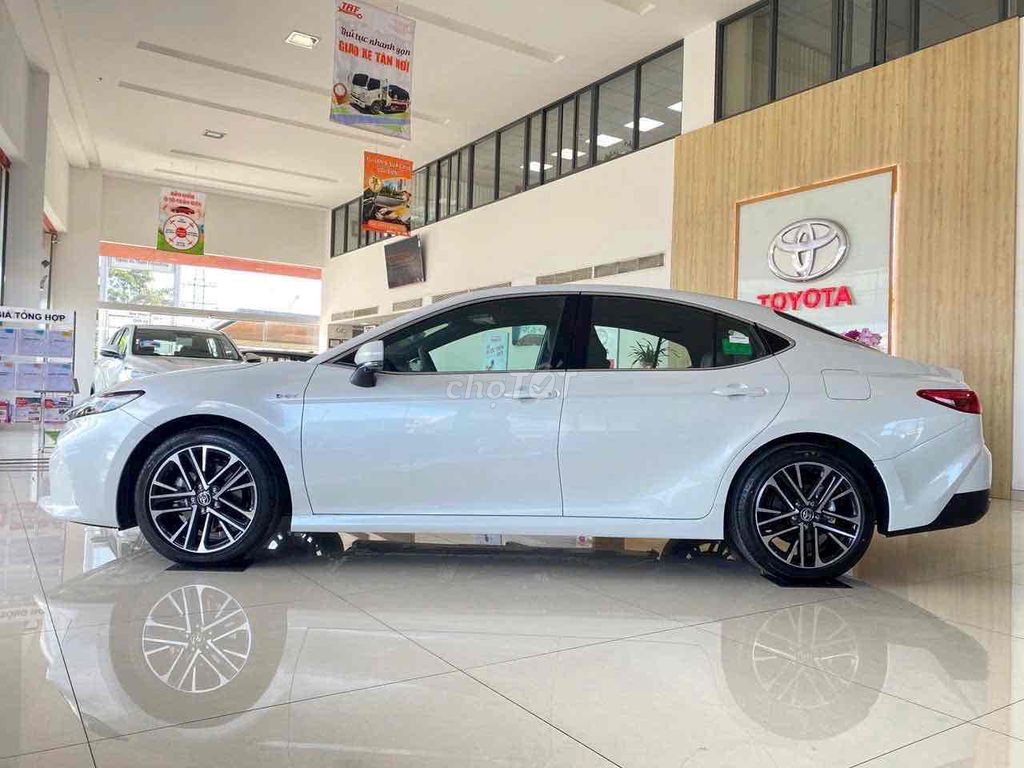 Toyota Camry 2025 2.5HEV TOP tặng 100% trước bạ. Mua bán Ô tô tại Huyện Bình Chánh Tp Hồ Chí Minh được đăng bởi PHƯỚC LỚN TOYOTA hình 3