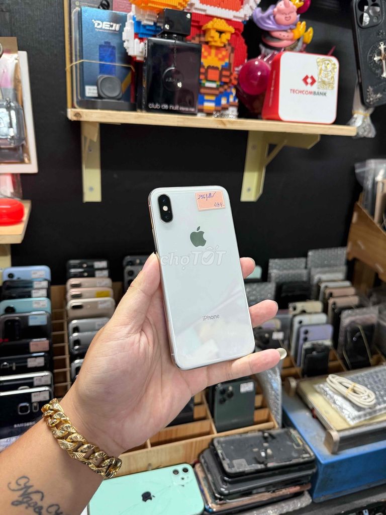 Apple iPhone X 256GB Trắng 90% pin. Mua bán Điện thoại tại Quận Bình Thạnh Tp Hồ Chí Minh được đăng bởi SyTuan hình 1