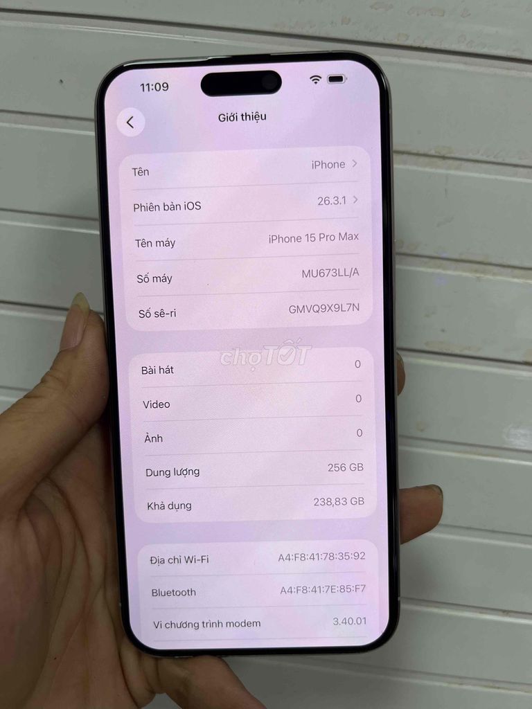 Apple iPhone 15 Pro Max 256GB Bạc. Mua bán Điện thoại tại Thành phố Tân An Long An được đăng bởi mua xin alo no SMS hình 1