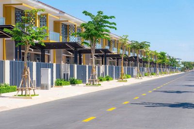 NHÀ PHỐ DIỆN TÍCH 175M2 SUN CASA 3.4 TỶ - 1 TRỆT 2 LẦU - GẦN VSIP 2