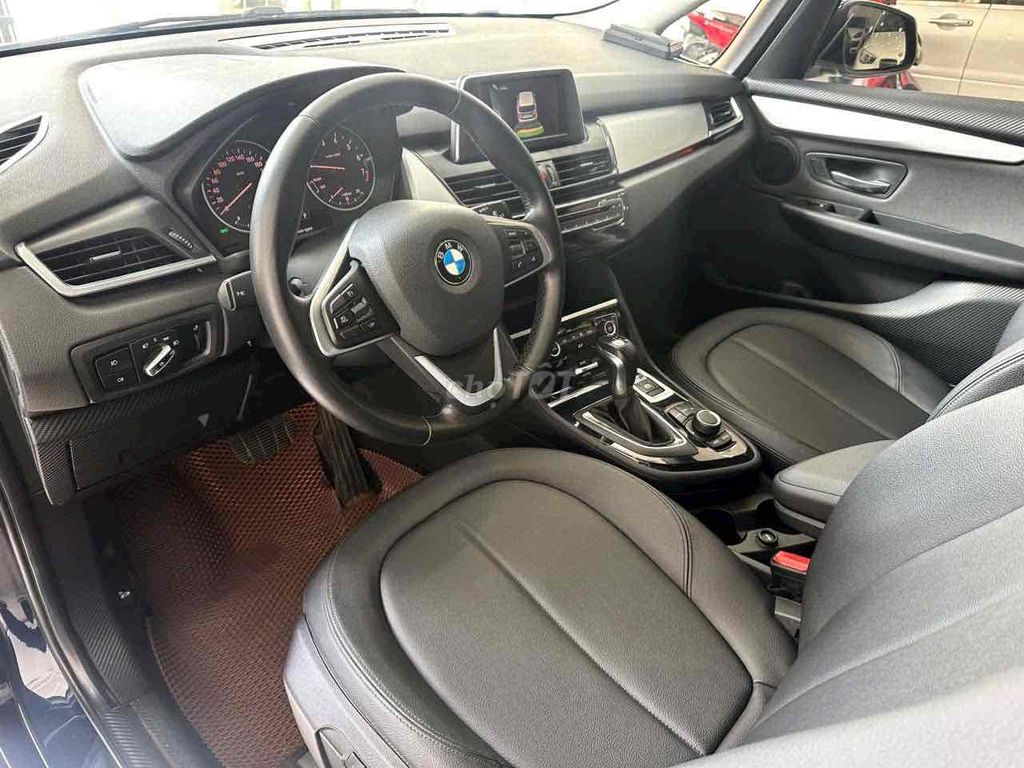 🇻🇳 BMW 218i. Mua bán Ô tô tại Quận 1 Tp Hồ Chí Minh được đăng bởi Thanh Phương hình 5