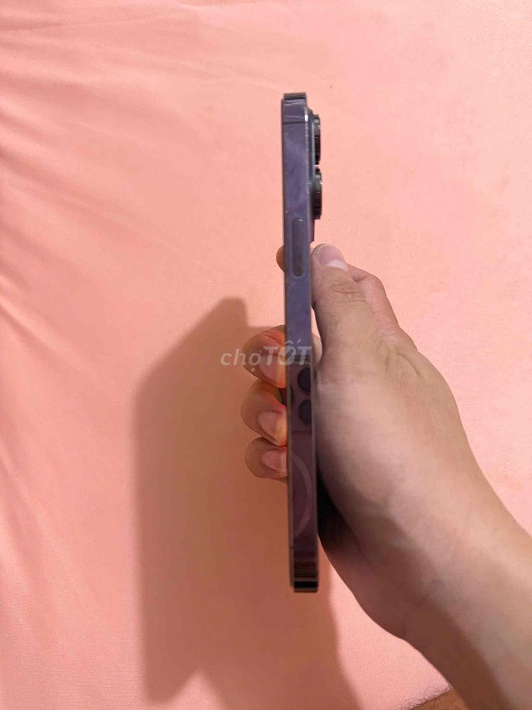 IPhone 14 Pro Max 128gb mã VN Hàng FPT Shop. Mua bán Điện thoại tại Thành phố Long Xuyên An Giang được đăng bởi Trần Việt  hình 1